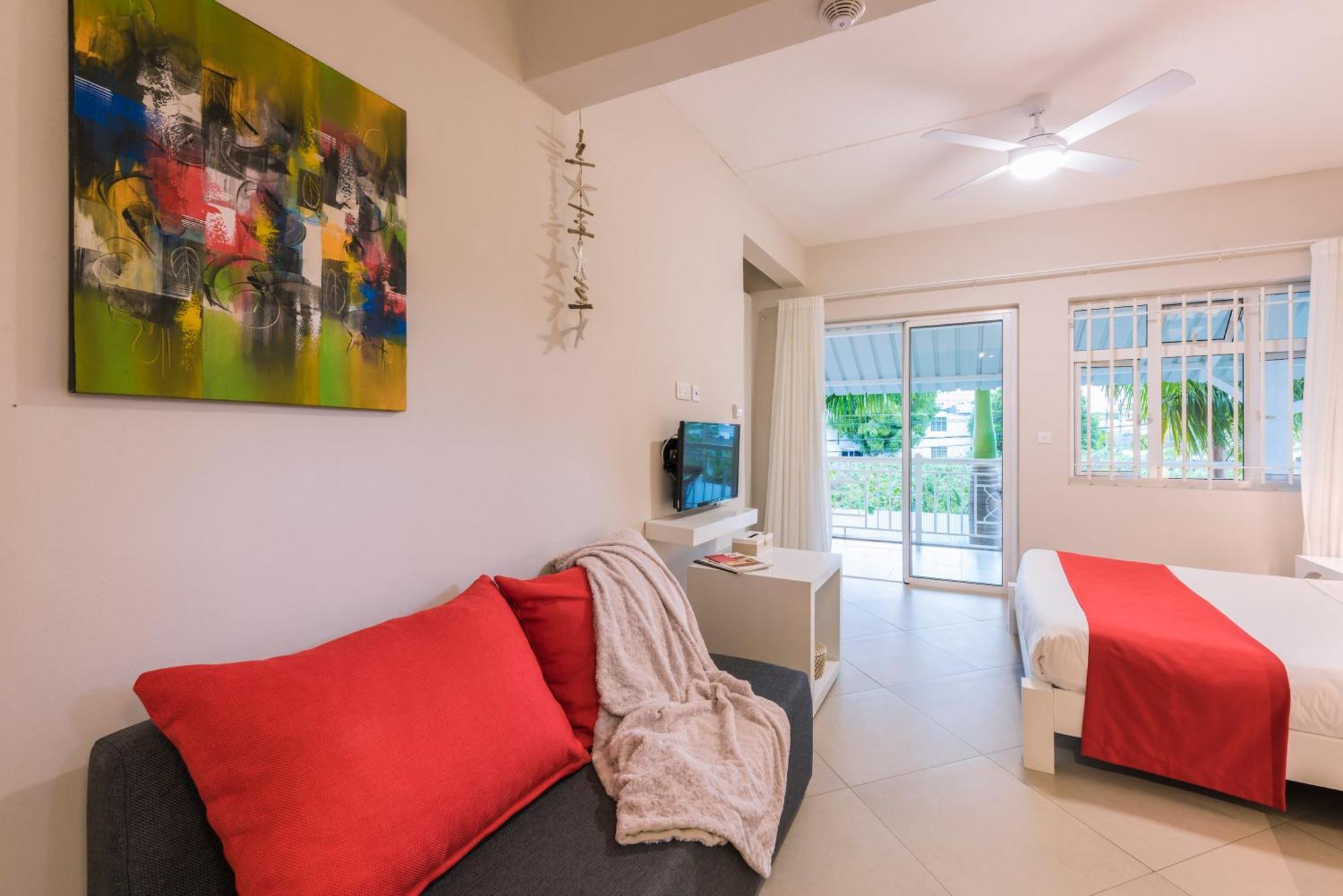 With Spacious Balcony Shared Pool Garden Grand Bay